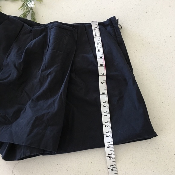 Marc Jacobs navy pocket wrap around skirt skort - Picture 2 of 5